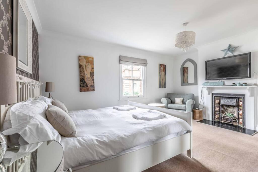 Windsor Town Centre Victorian Townhouse Sleeps 6 Villa Exterior foto